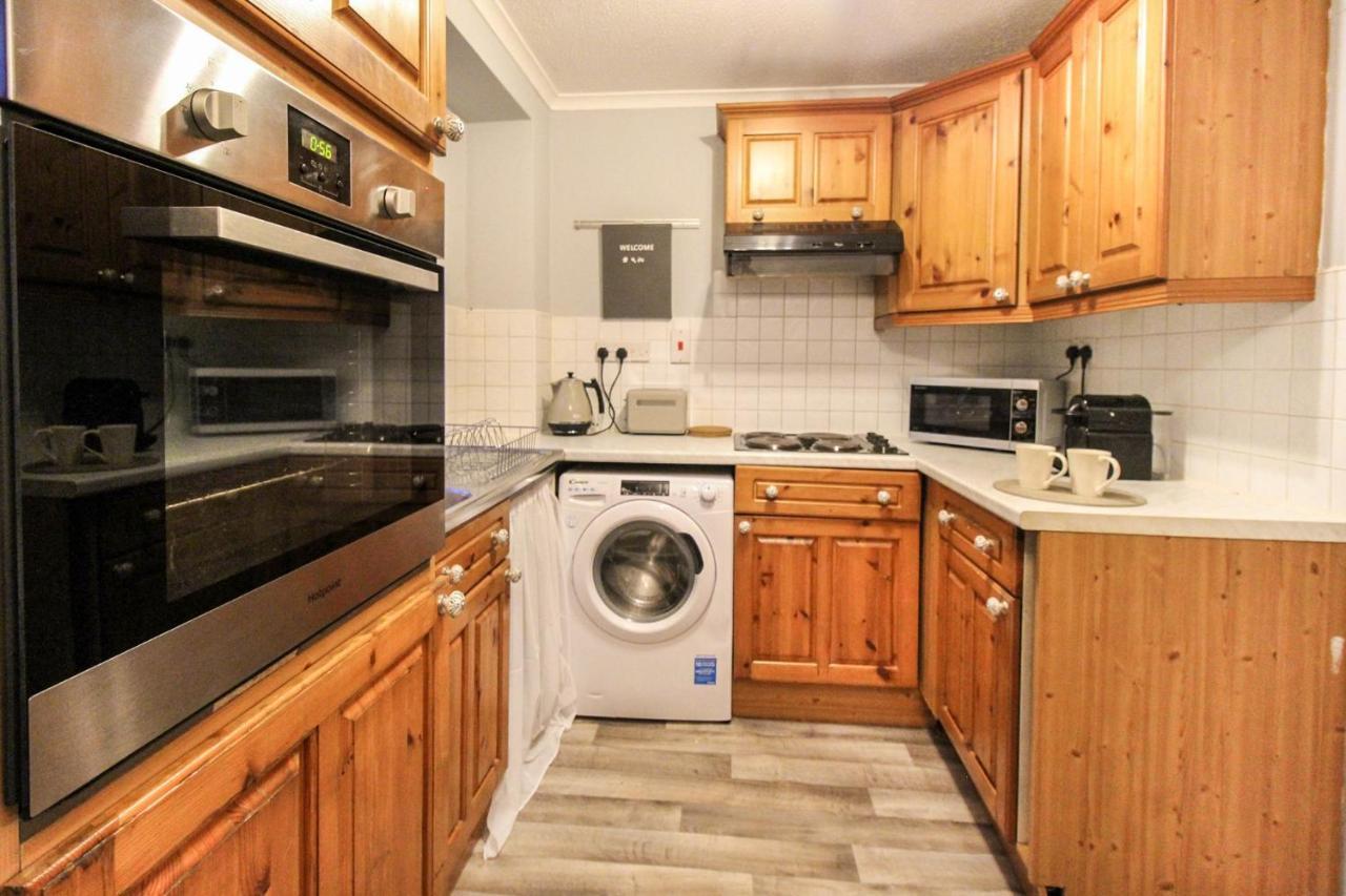 Comfortable 2 Bedroom House With Free Parking Ноттингем Экстерьер фото